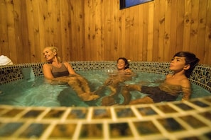 Indoor spa tub