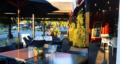 Parklands Motorlodge