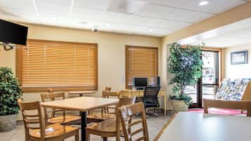 Free continental breakfast