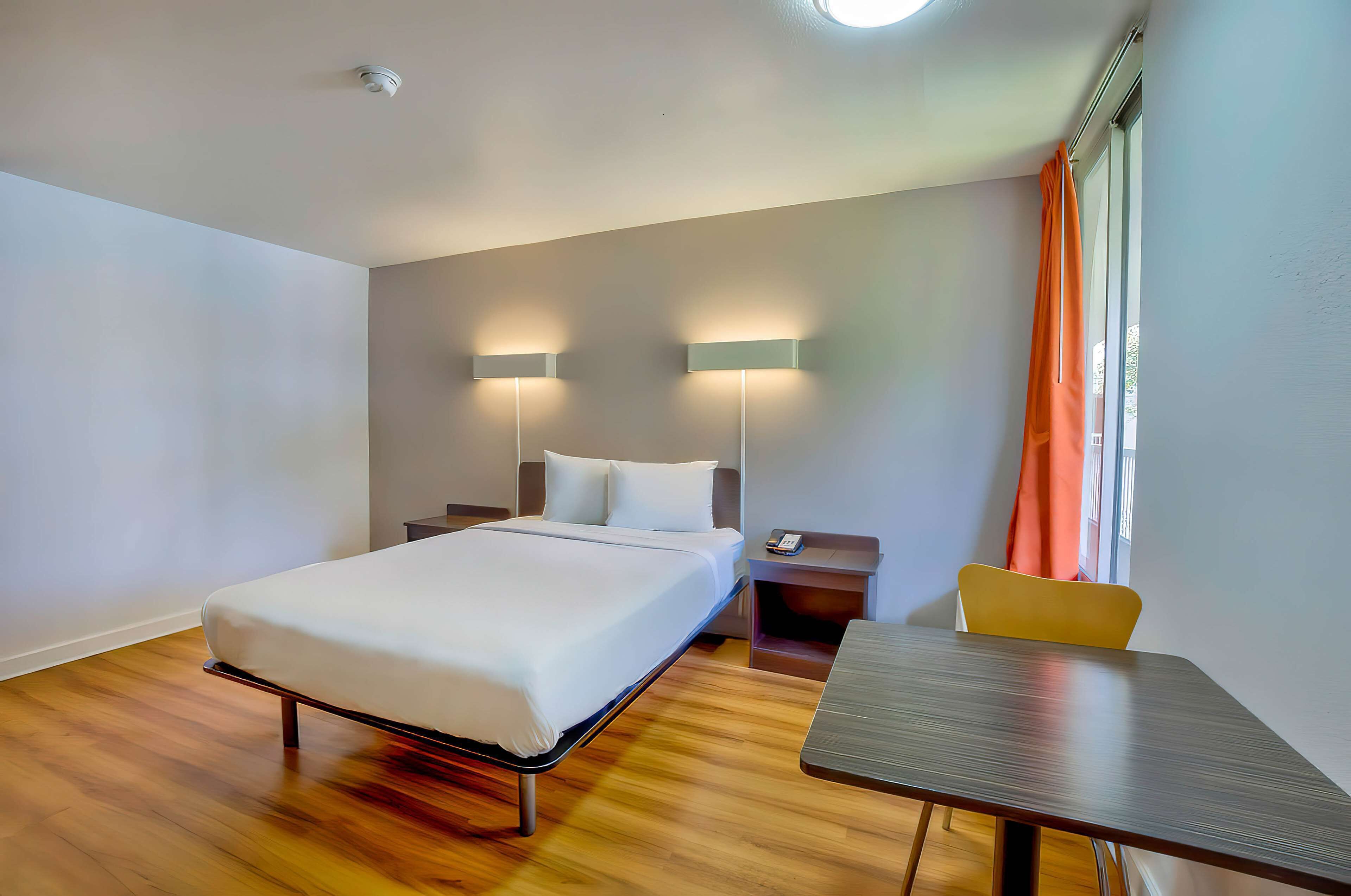 Photo - Motel 6-Gainesville, FL