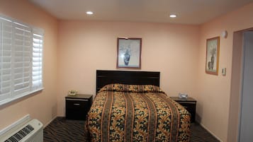 Desk, free WiFi, bed sheets