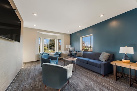 Business center. SureStay Plus Hotel by Best Western Highland Poughkeepsie