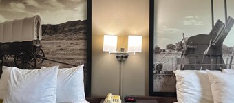 Super 8 by Wyndham Grayville