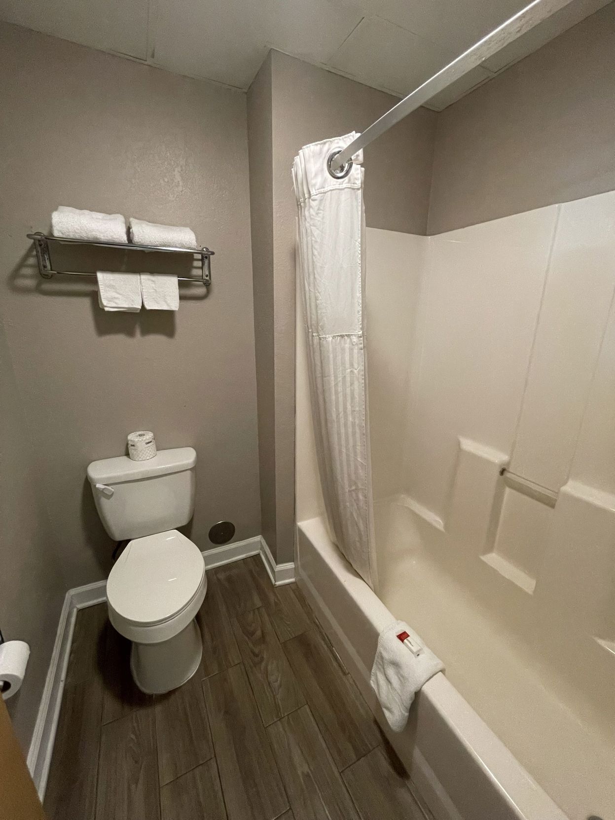 Bathroom | Free toiletries, hair dryer, towels