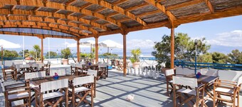 Daphne's Club Hotel Apartments