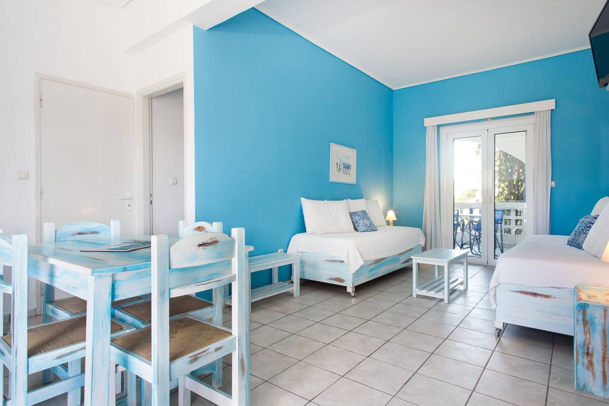 In-room safe, desk, iron/ironing board, free cots/infant beds