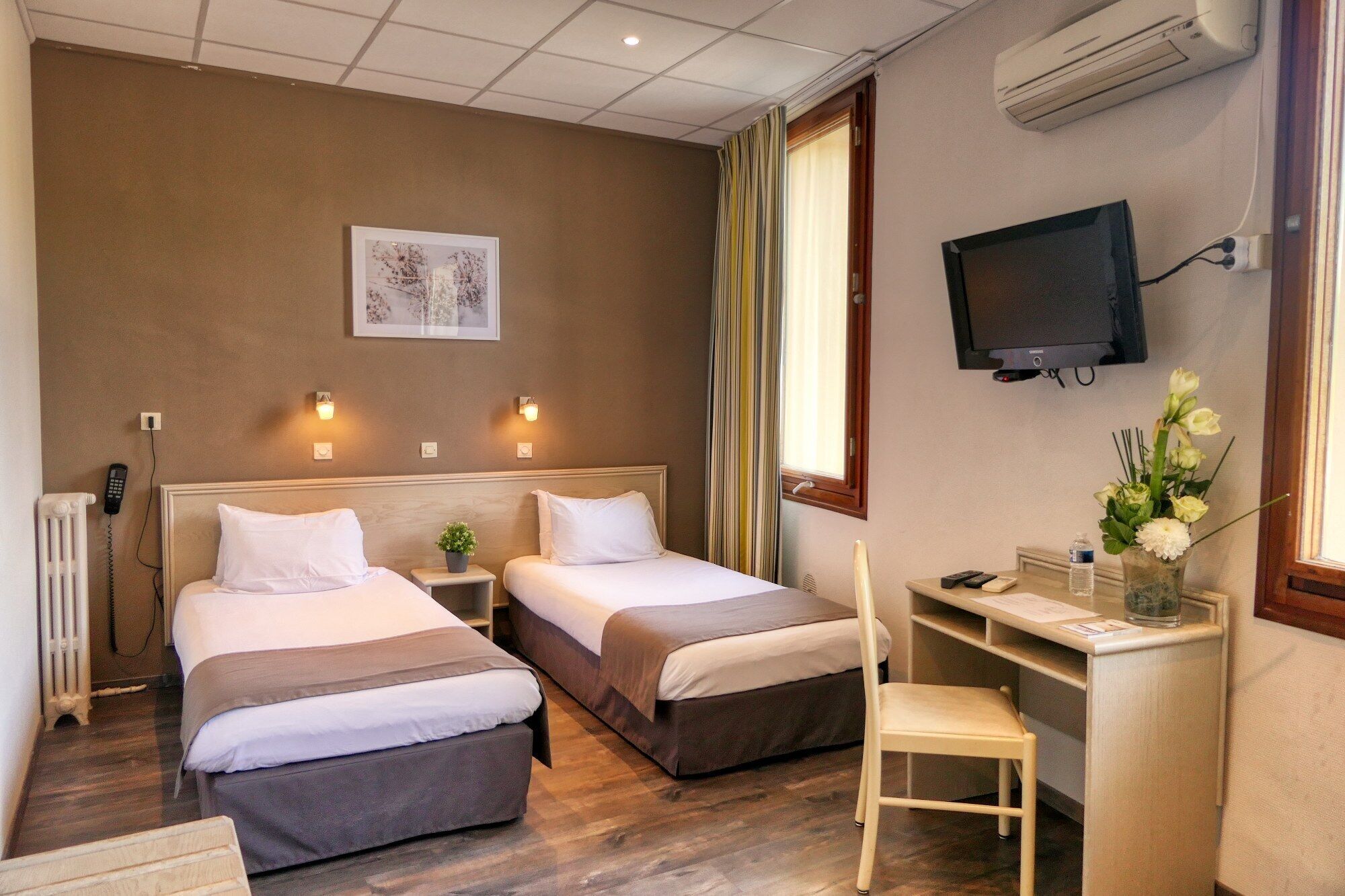 Foto - Cit'Hotel Le Louvre Orange