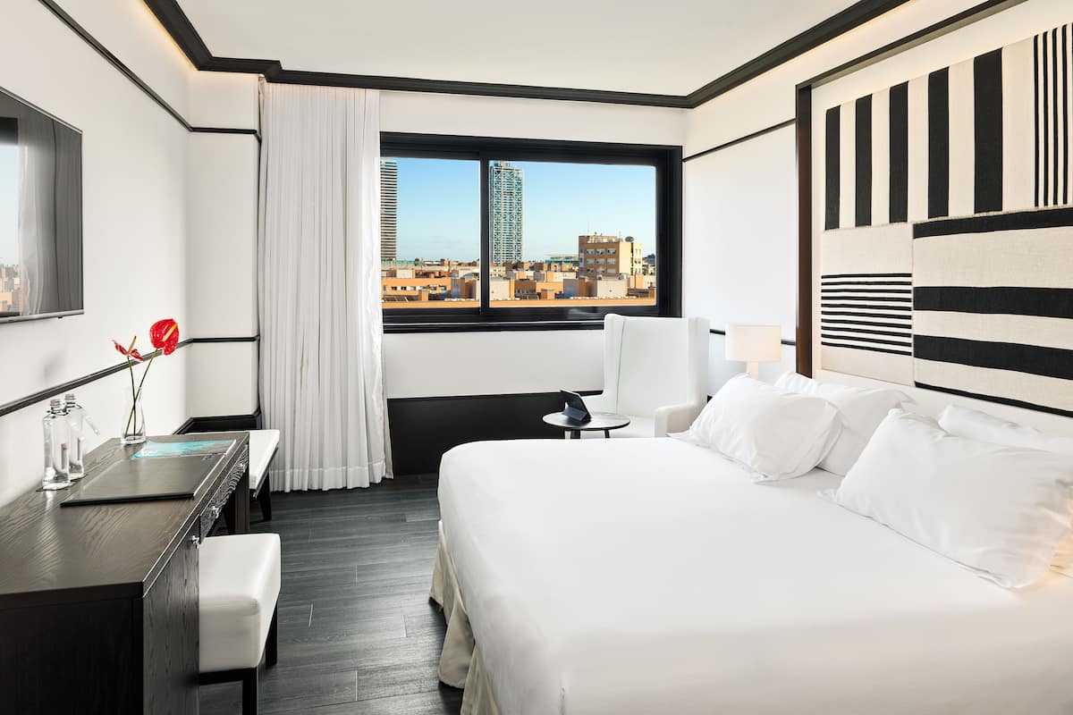 Classic Barcelona Single Use | 1 Schlafzimmer, Minibar, Zimmersafe, Schreibtisch