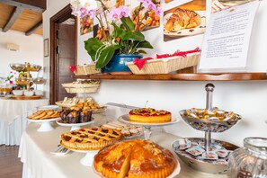 Lunch, dinner served; Mediterranean cuisine, pool views 