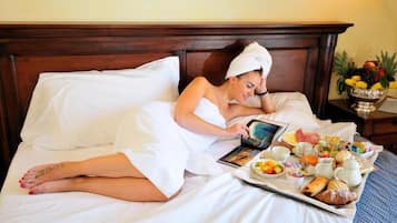 Frette Italian sheets, premium bedding, down duvets, Select Comfort beds
