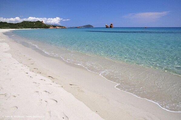 Beach nearby, beach bar - Arbatasar Hotel (Tortoli)