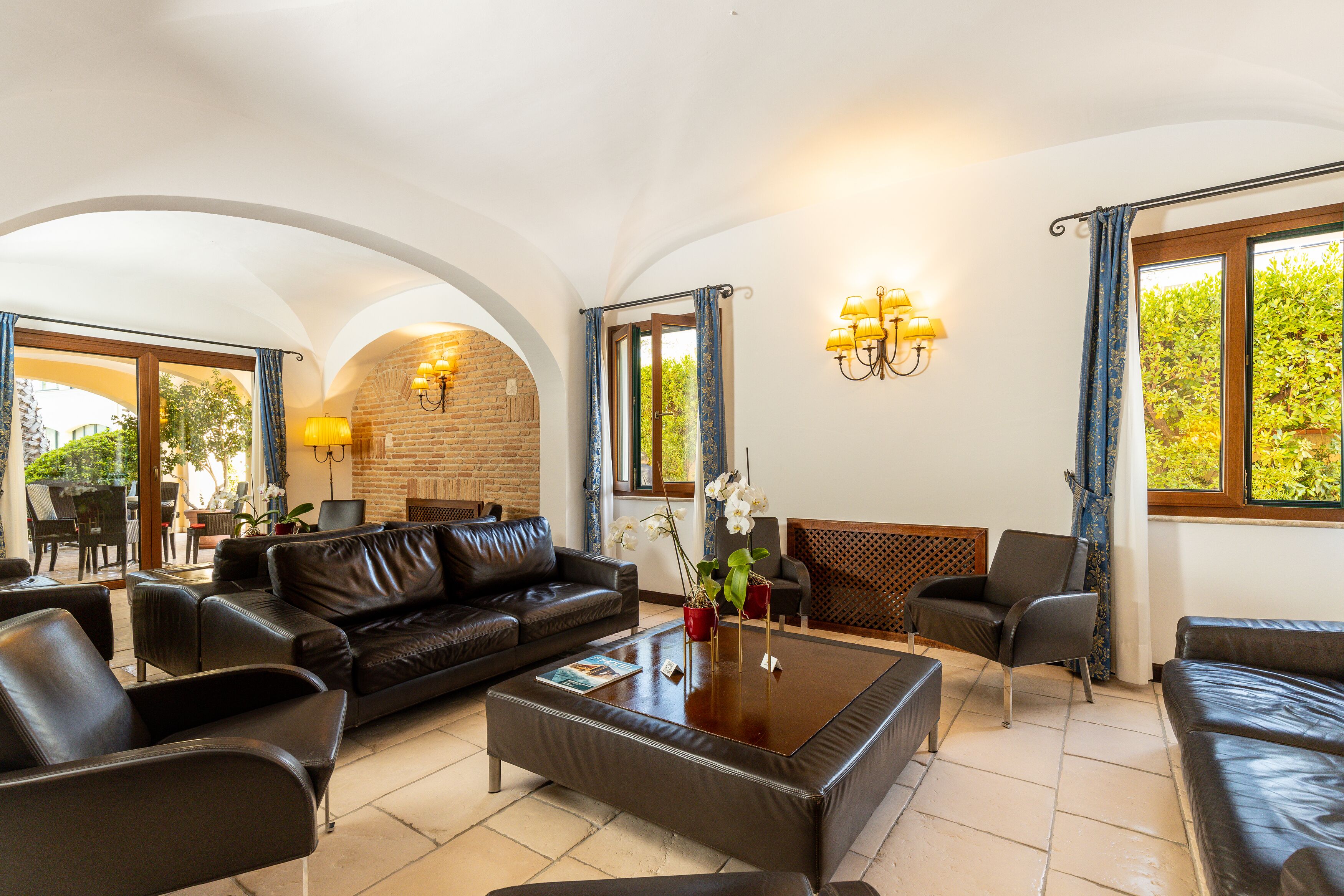 Foto - Hotel Arbatasar