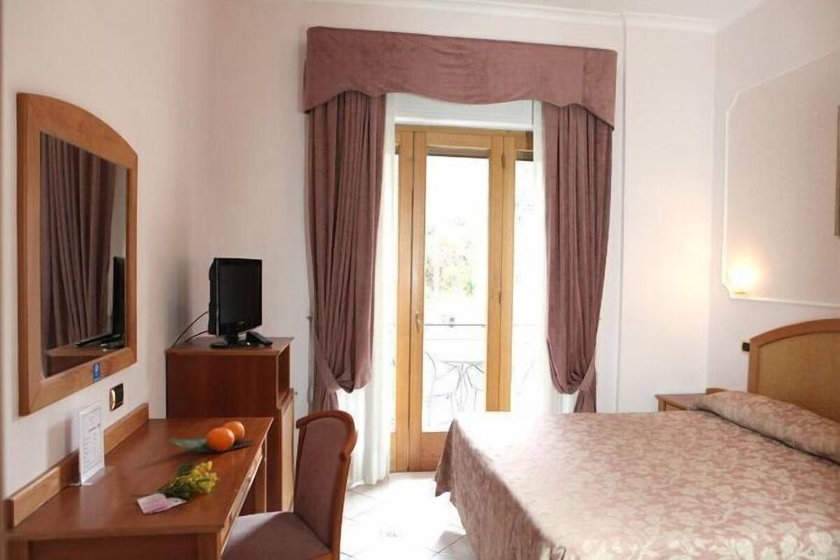 Minibar, in-room safe, desk, blackout curtains