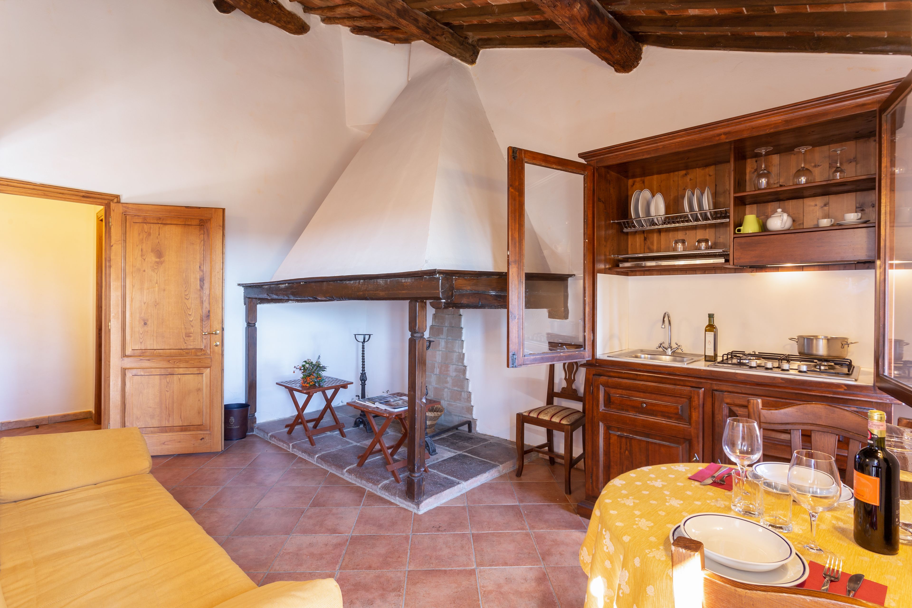 family room | 1 bedroom, premium bedding, in-room safe, desk