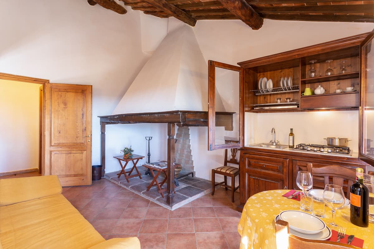 family room | 1 bedroom, premium bedding, in-room safe, desk