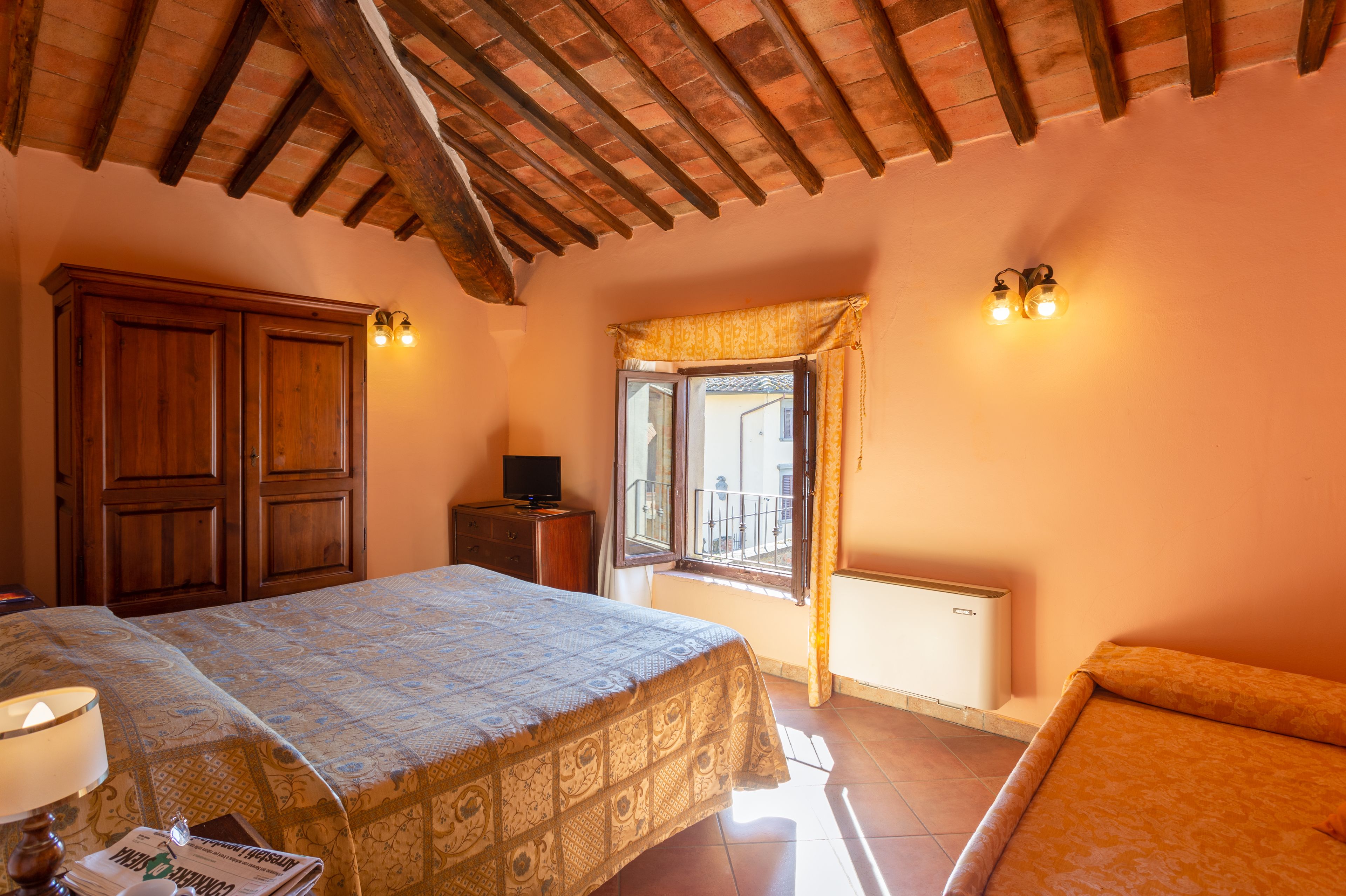 1 bedroom, premium bedding, in-room safe, desk