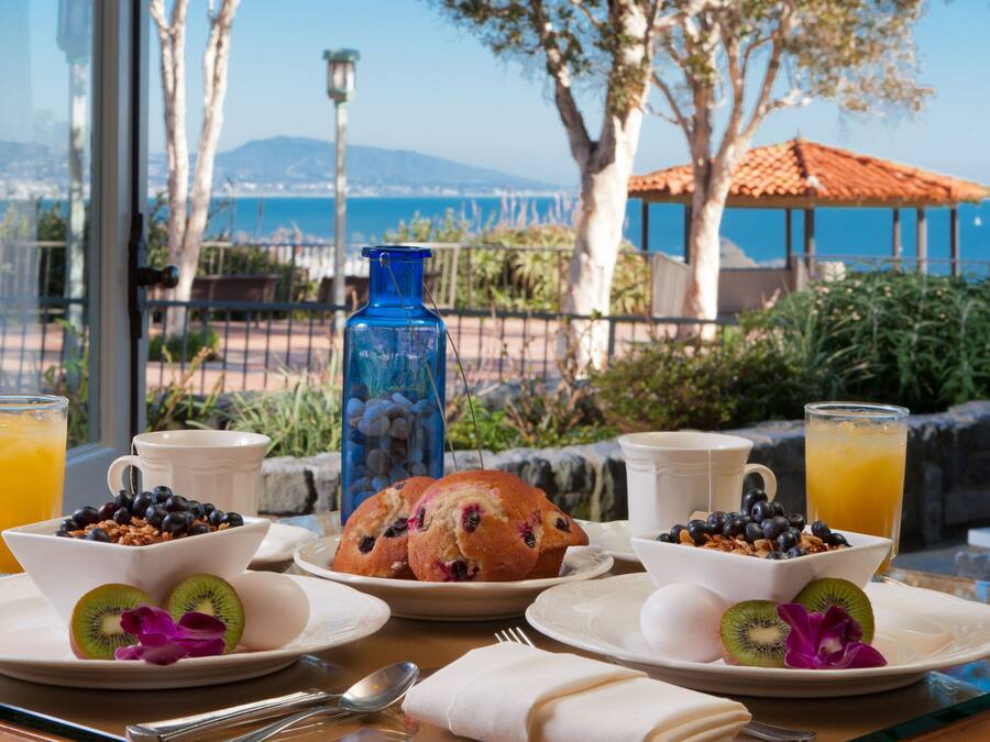 Free daily full breakfast