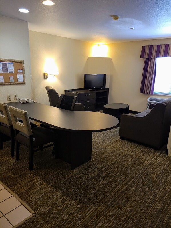 Suite, 1 Bedroom | 1 bedroom, in-room safe, desk, rollaway beds