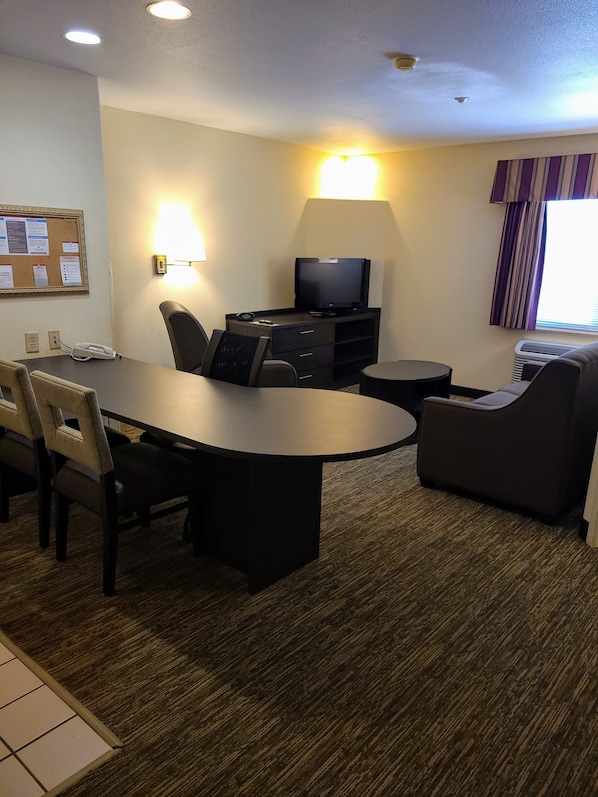 Suite, 1 Bedroom | 1 bedroom, in-room safe, desk, rollaway beds