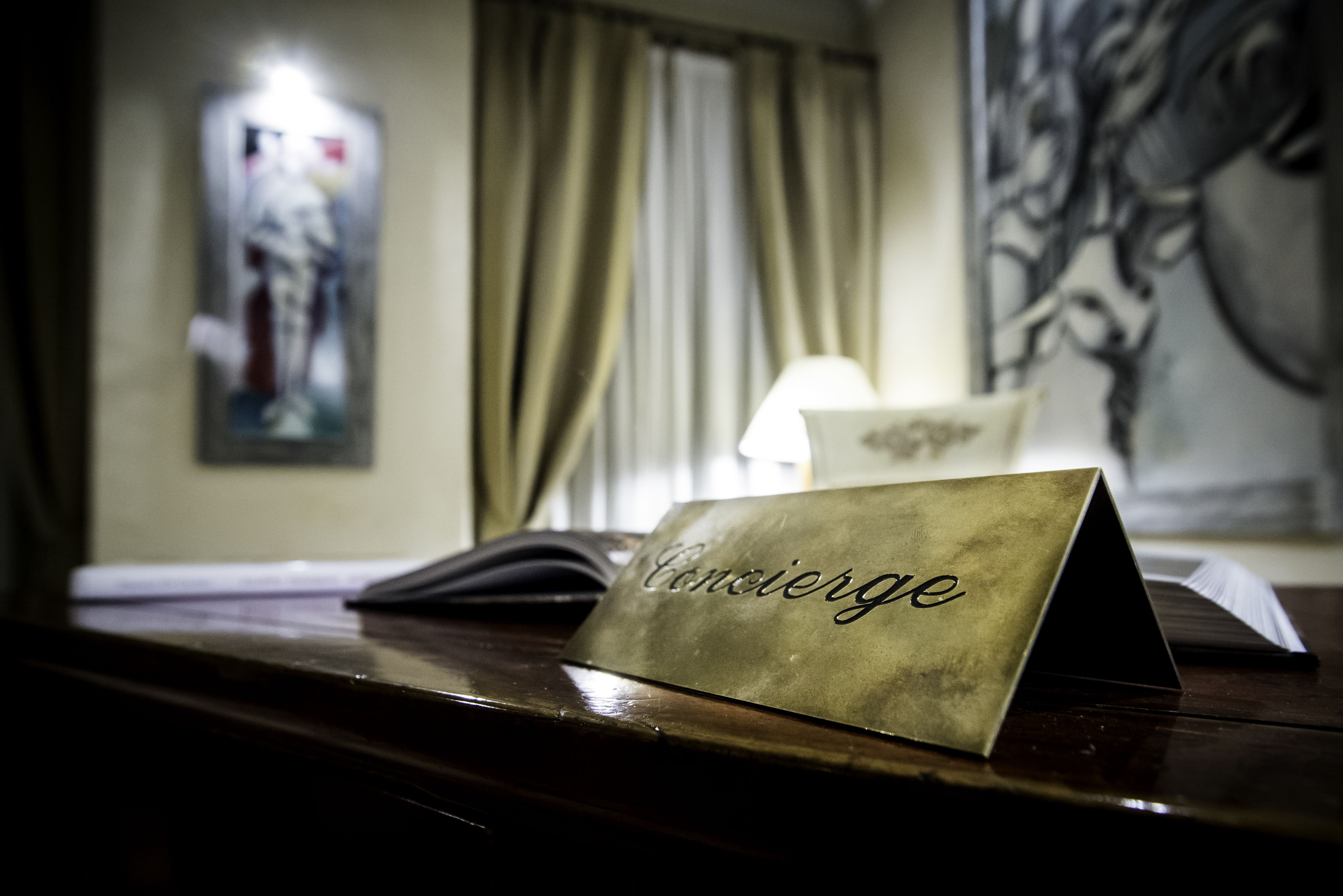 concierge desk