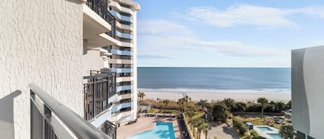 South Tower Angle Ocean View Deluxe Three Bedroom Condo | 露台