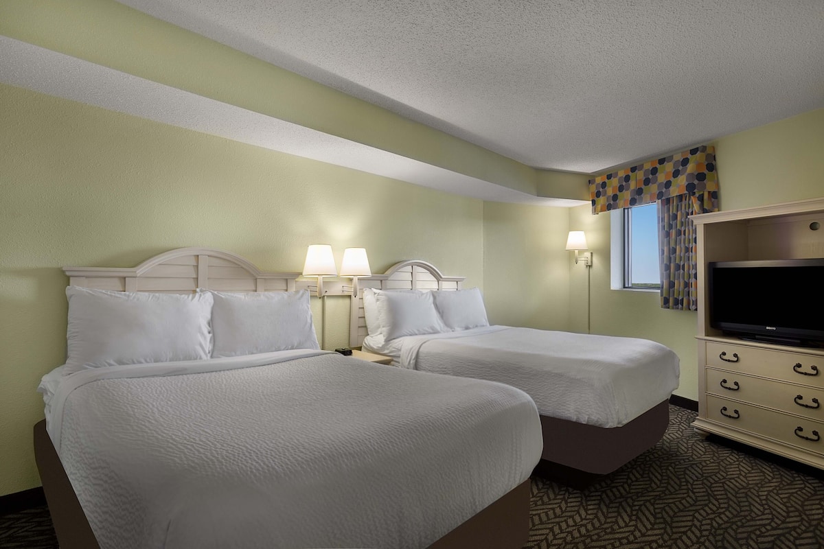 South Tower 3BR Angle Oceanfront Condo | 1 bedroom, in-room safe, blackout drapes, iron/ironing board