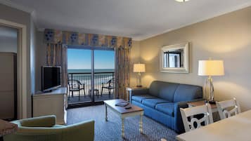 2 Bedroom Angle Ocean View Condo South | Una cassaforte in camera, tende oscuranti, ferro/asse da stiro