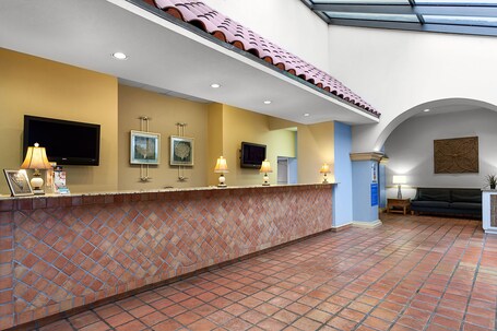 Ocean Reef Resort - Image 22