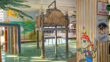 2 indoor pools, 5 outdoor pools, sun loungers