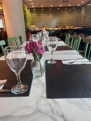 Breakfast, lunch and dinner served