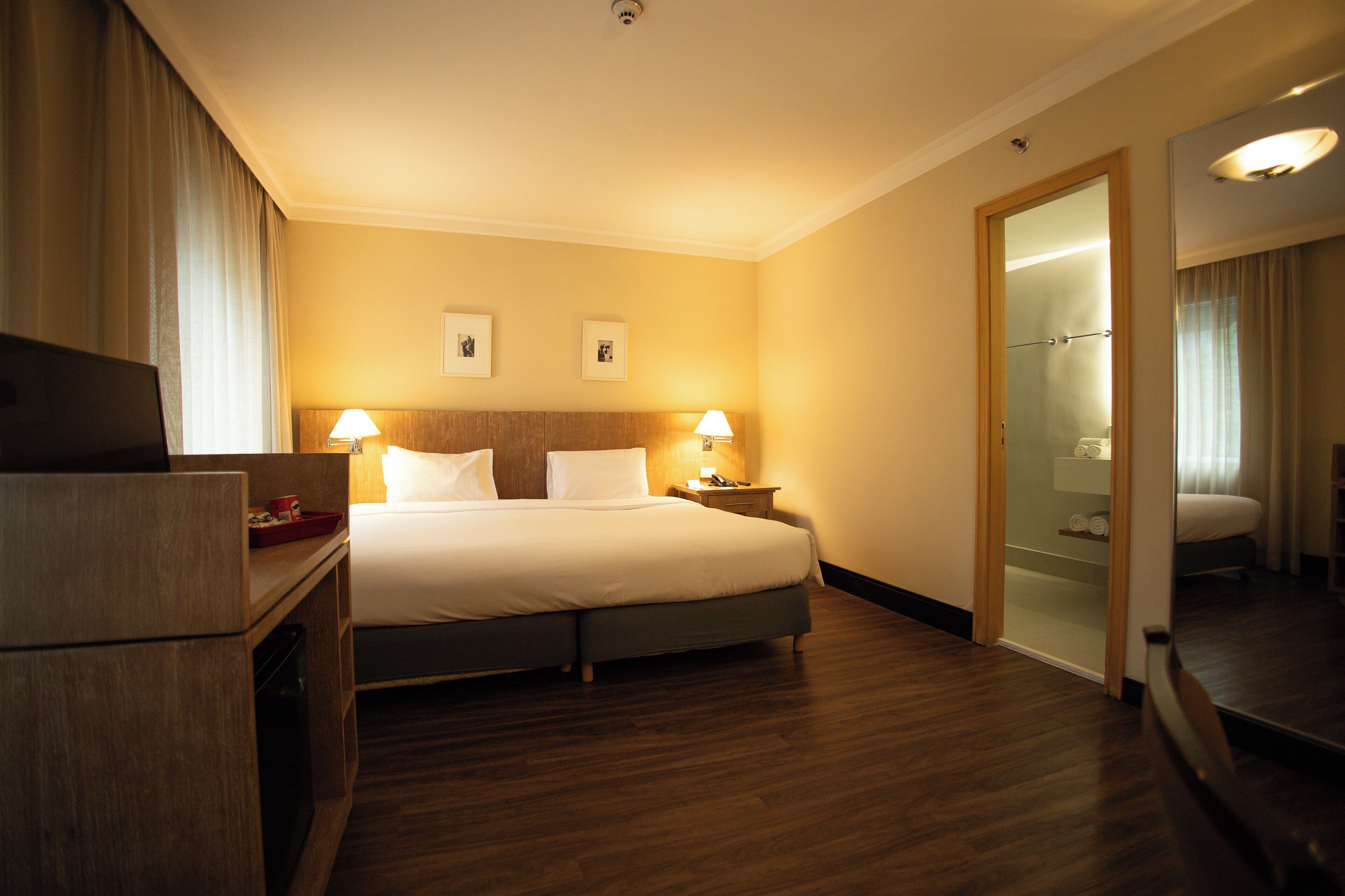 quarto luxo queen | 1 bedroom, hypo-allergenic bedding, minibar, in-room safe