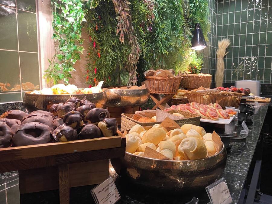 Café da manhã, almoço e jantar