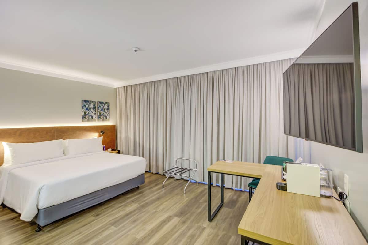 Business Class Queen | Literie hypoallergénique, minibar, coffres-forts dans les chambres