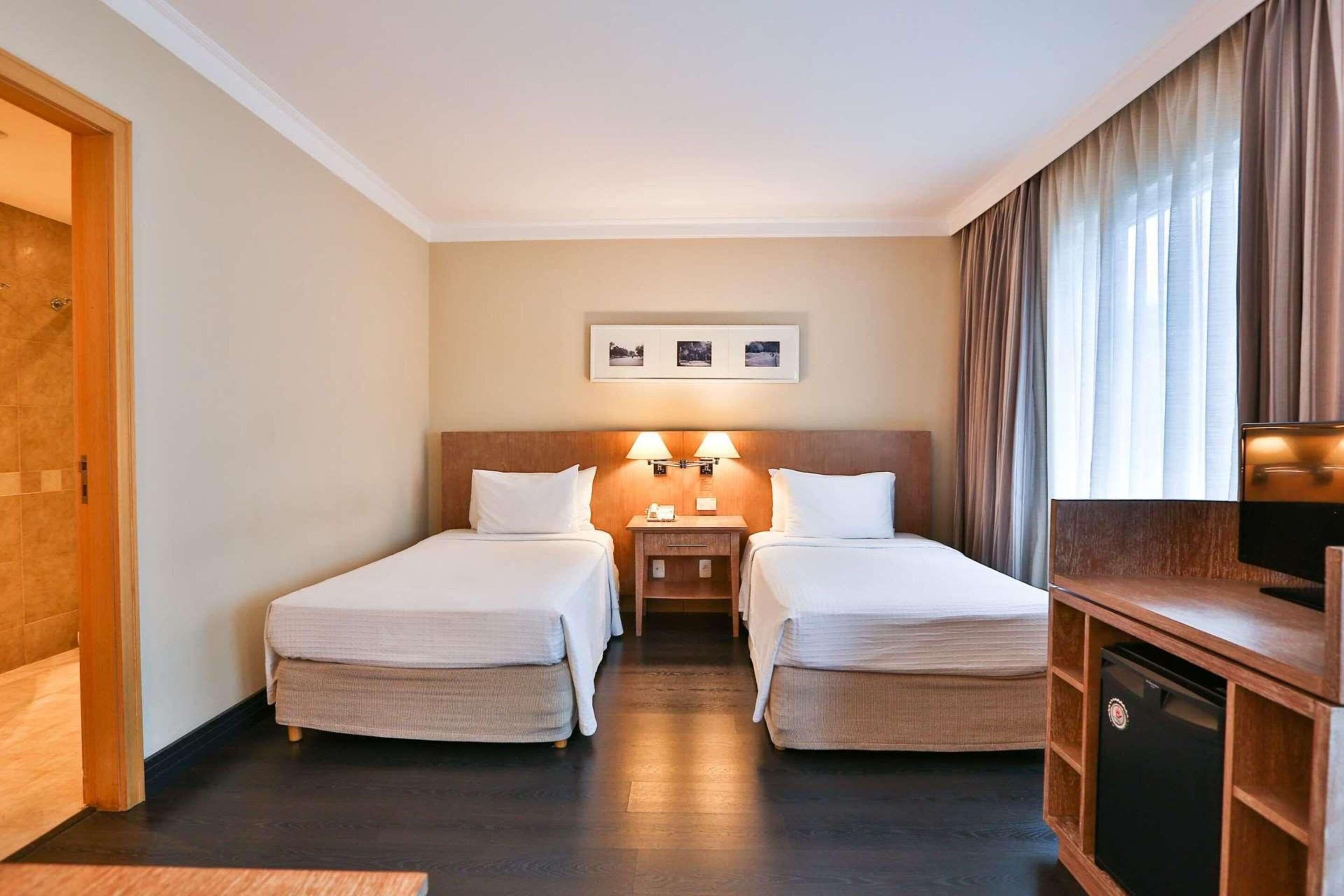 1 bedroom, hypo-allergenic bedding, minibar, in-room safe