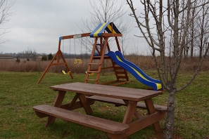 Children’s play area – outdoor