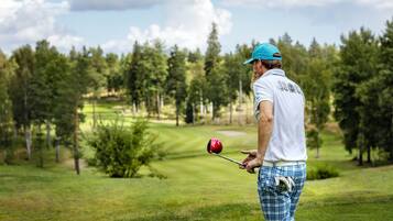 Golfers can enjoy a round on the well-manicured course.