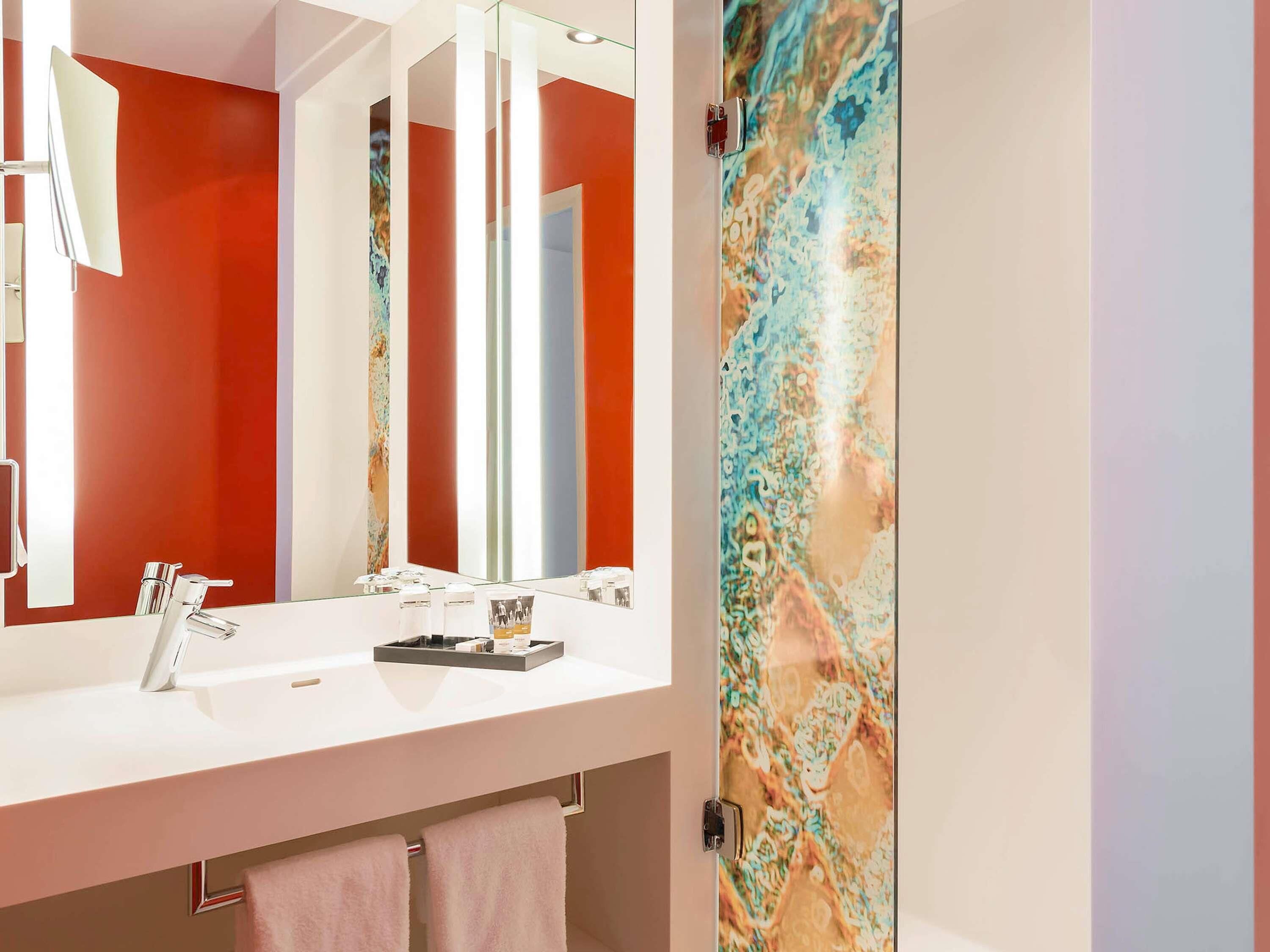 premium bedding, minibar, in-room safe, individually furnished