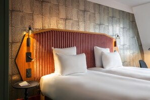 Superior-rum - 2 enkelsängar | Sängtillbehör av högsta kvalitet och minibar