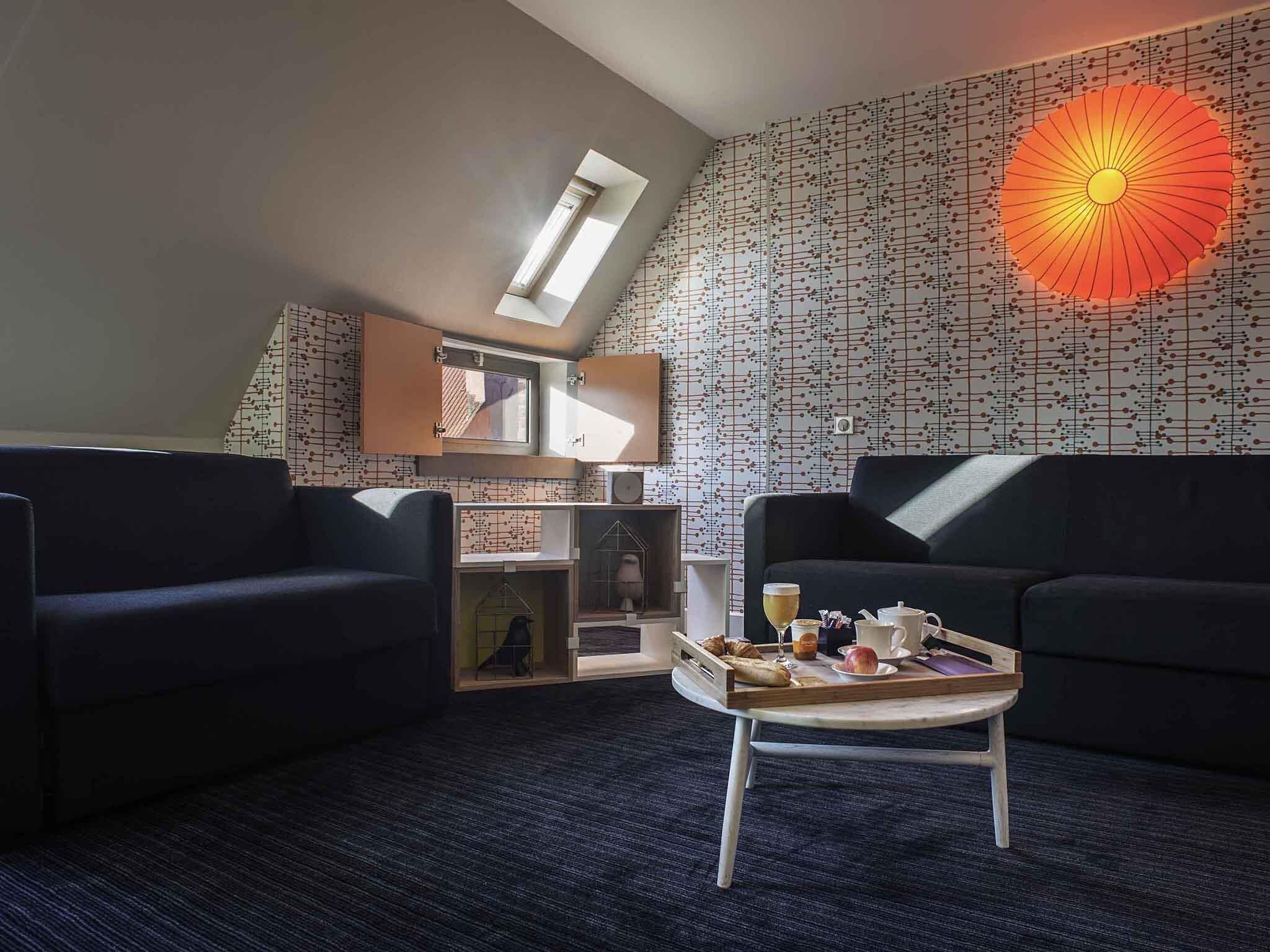 premium bedding, minibar, in-room safe, individually furnished