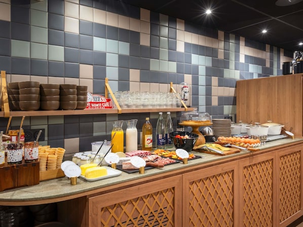 Daily buffet breakfast (EUR 24 per person)