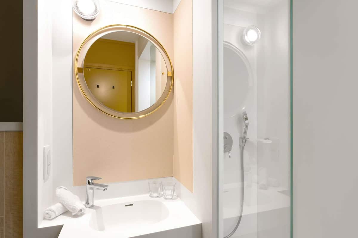 Premium bedding, minibar, in-room safe, individually furnished