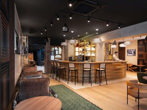 Lobby lounge, garden views, open selected days - Hotel Maison Louise Lille Centre - Handwritten Collection (Lille)