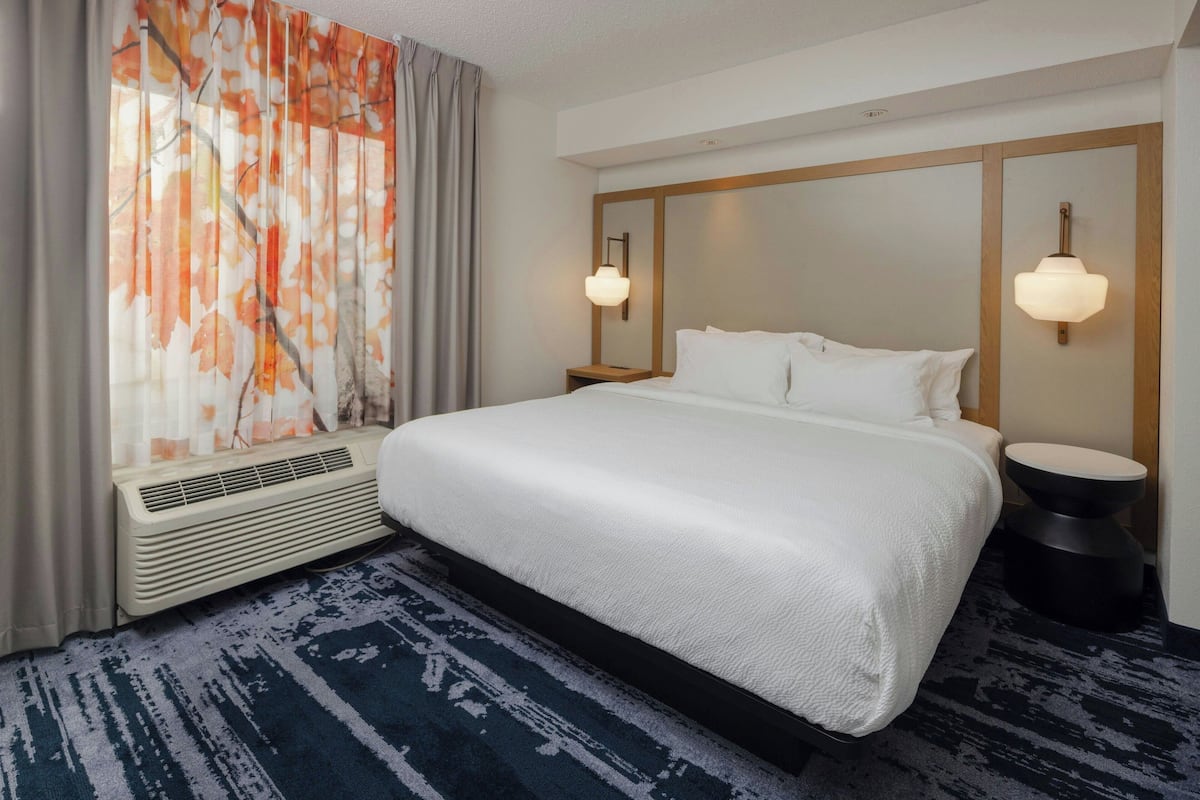 Desk, iron/ironing board, free cots/infant beds, free WiFi