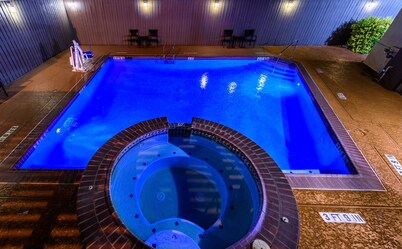 Holiday Inn Express Hotel & Suites Bastrop by IHG