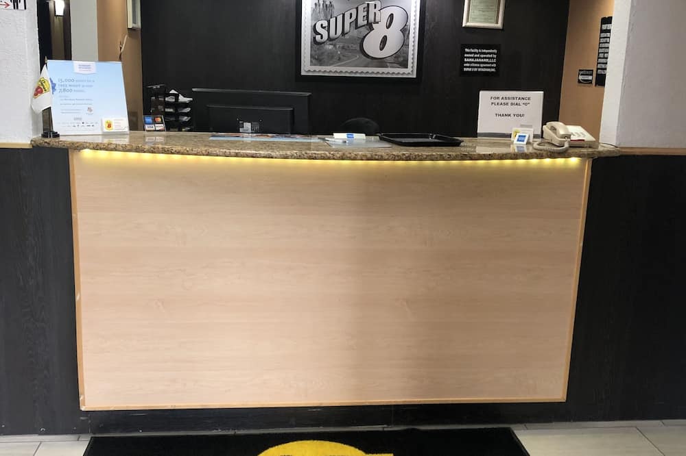 Super 8 by Wyndham Plover Stevens Point Area