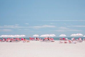 Nær stranden