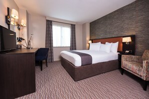 Standard Room, 1 Double Bed, Accessible | In-room safe, desk, laptop workspace, iron/ironing board