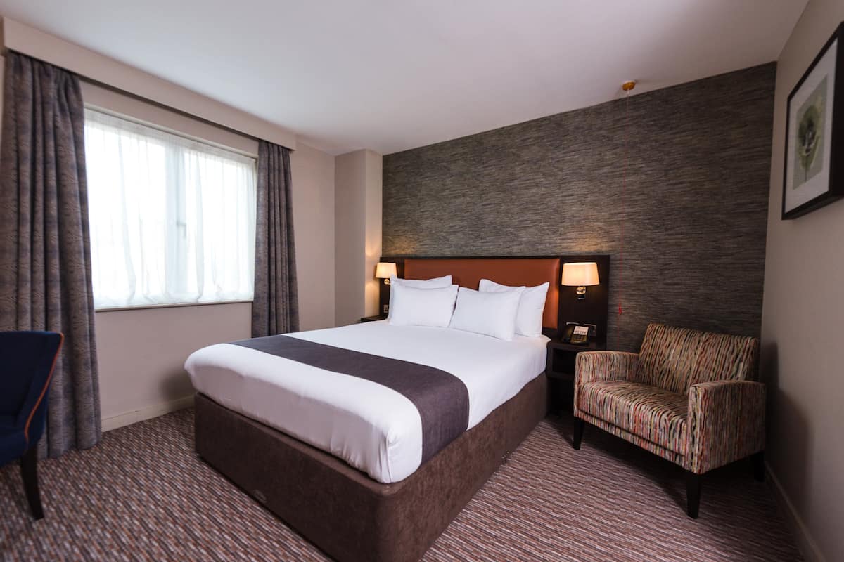 In-room safe, desk, laptop workspace, iron/ironing board
