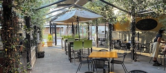 Stay at Alice Springs Hotel