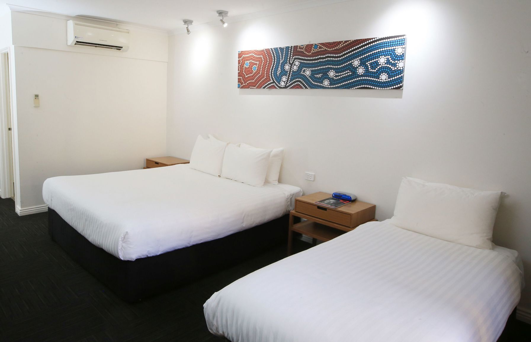 Zimmersafe, Schreibtisch, Bügeleisen/Bügelbrett, kostenloses WLAN